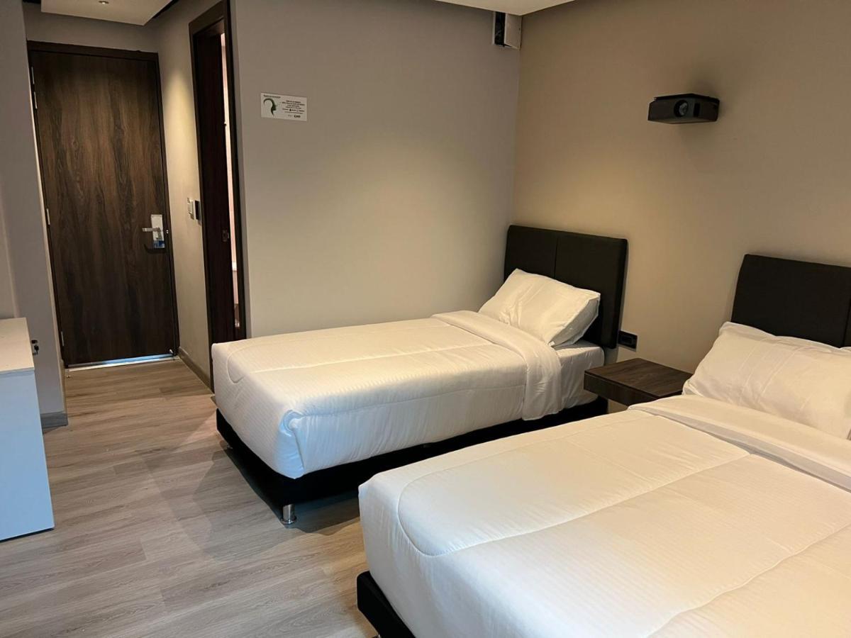 Hotel Htl Bogotá Extérieur photo